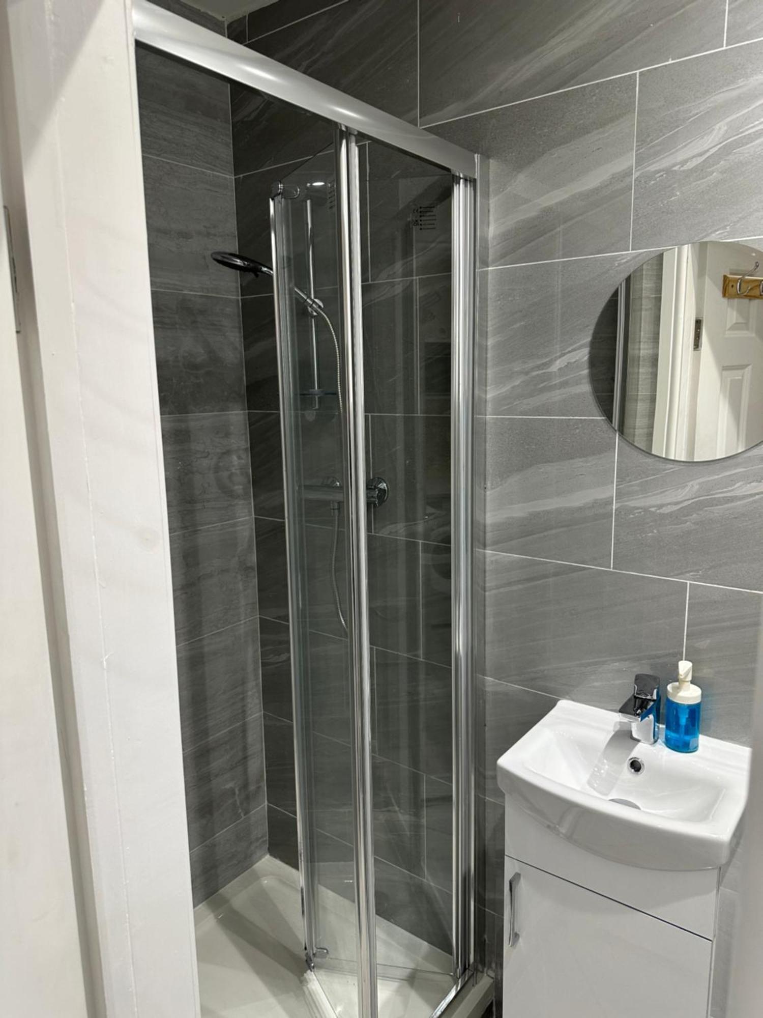 Guest&Rest Ealing 5 Apartment Екстериор снимка