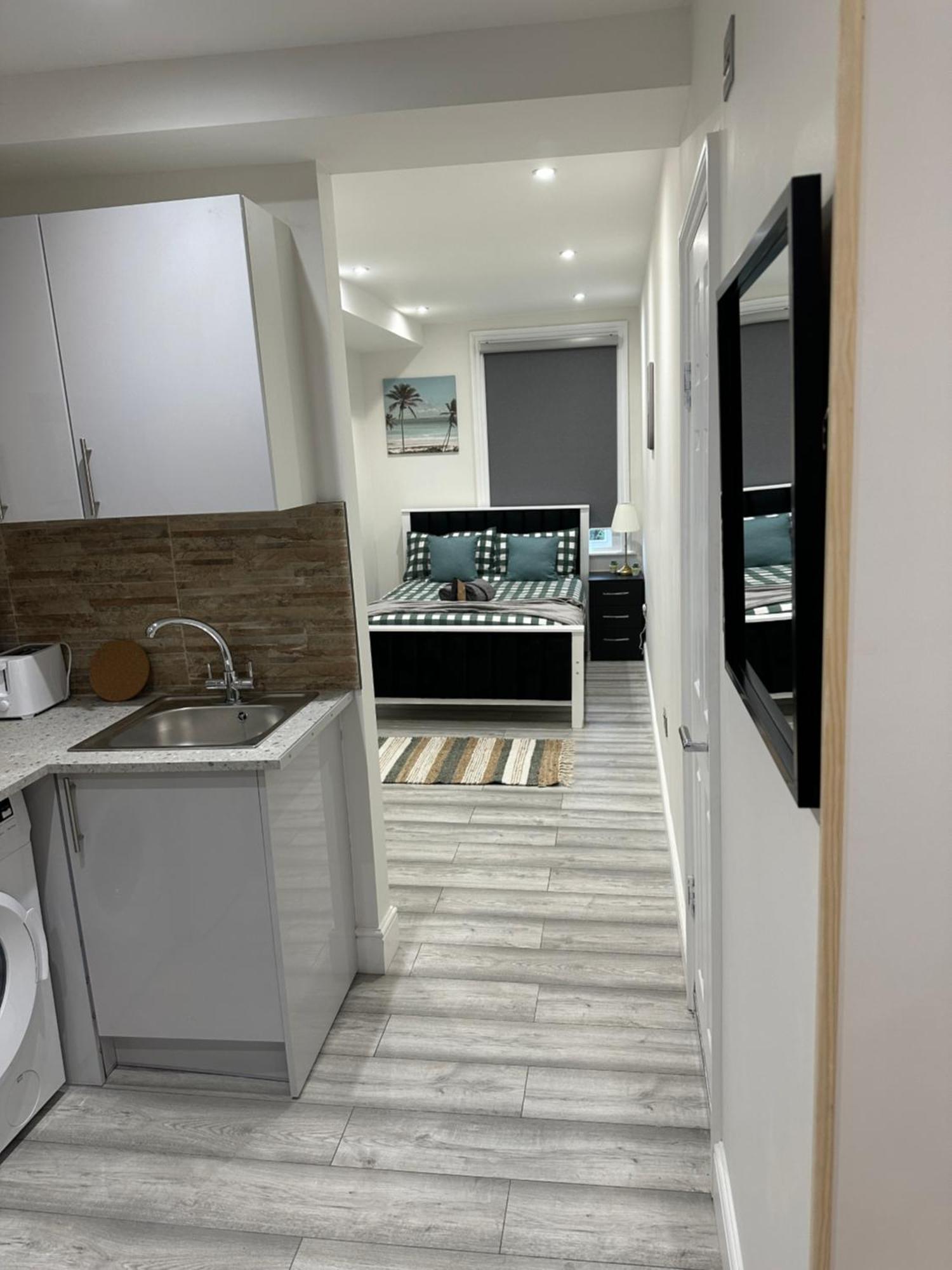 Guest&Rest Ealing 5 Apartment Екстериор снимка