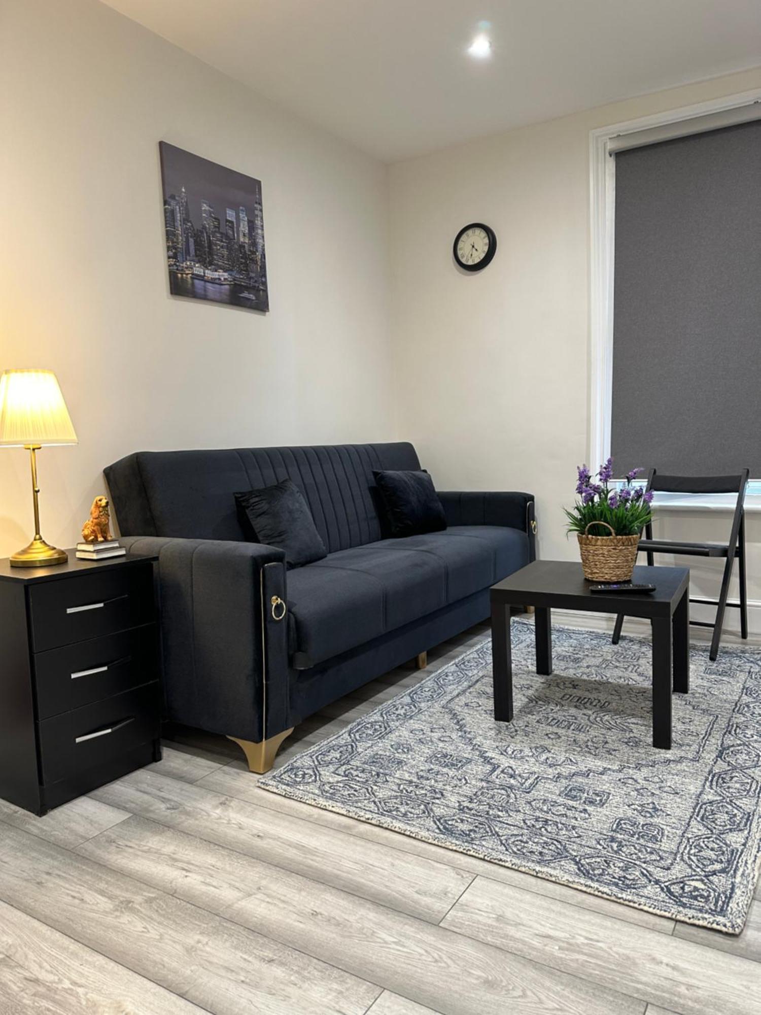 Guest&Rest Ealing 5 Apartment Екстериор снимка