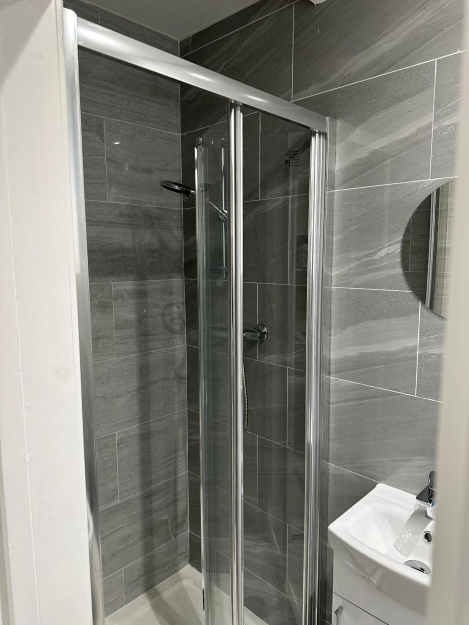 Guest&Rest Ealing 5 Apartment Екстериор снимка